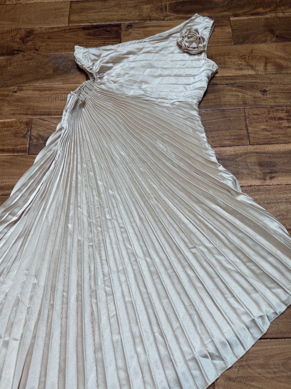 Champagne One Shoulder Pleated Dress 3D Rosette Size S/M